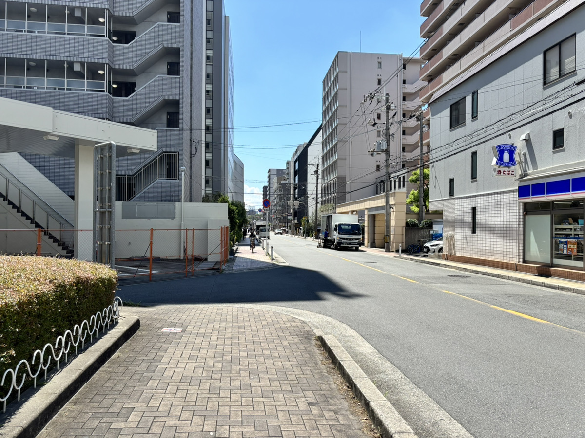 江坂駅からの行き方